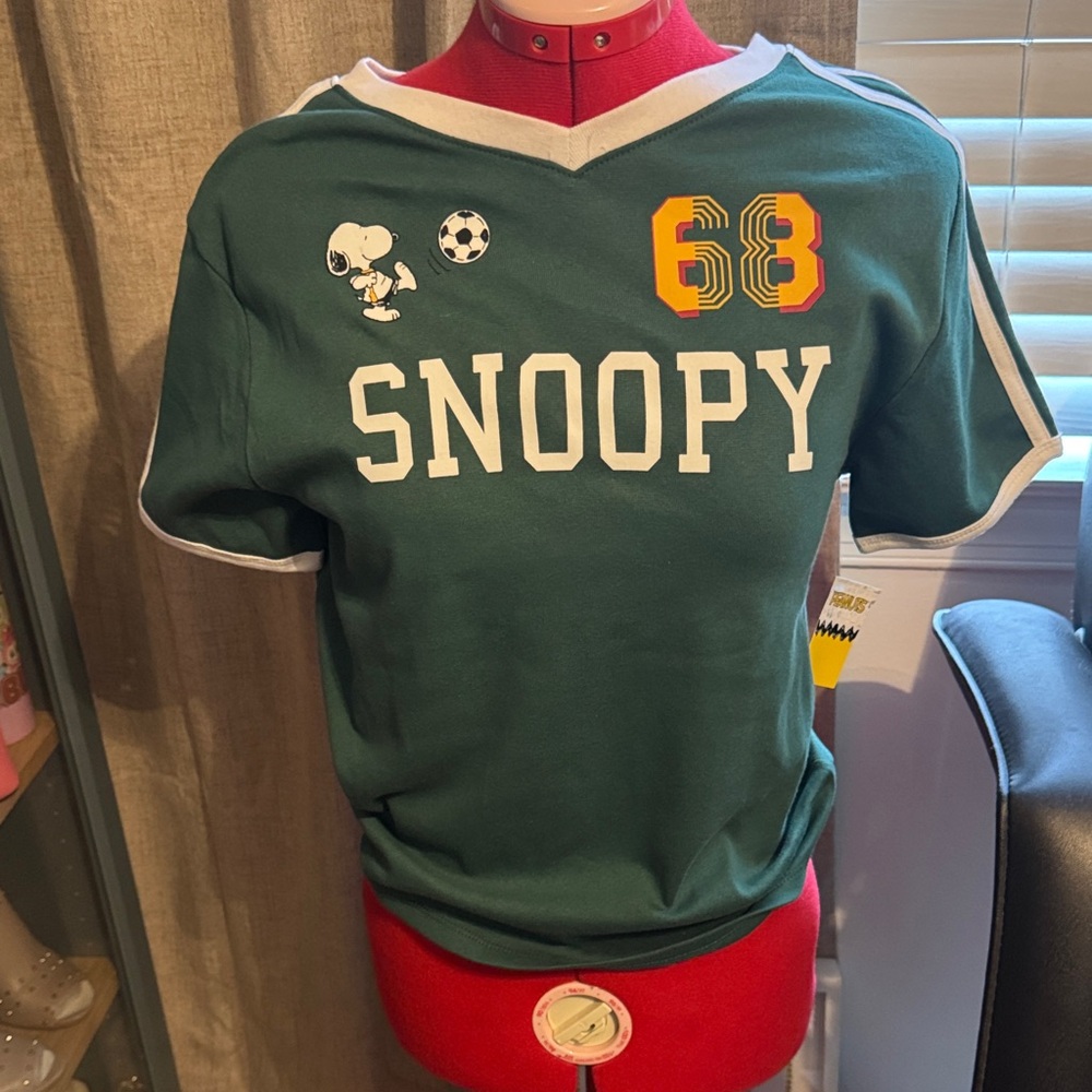 Snoopy Green Short-Sleeve Soccer Tee - Casual Kids Top